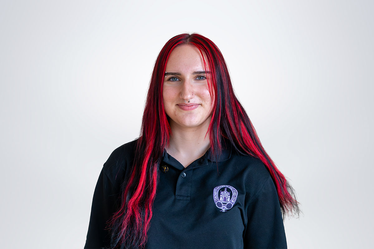 our-team-profile-violet-baker-02